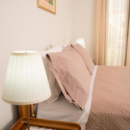 Maisonette With Garden In The Heart Of The Historical Kalamata Center 외부 사진
