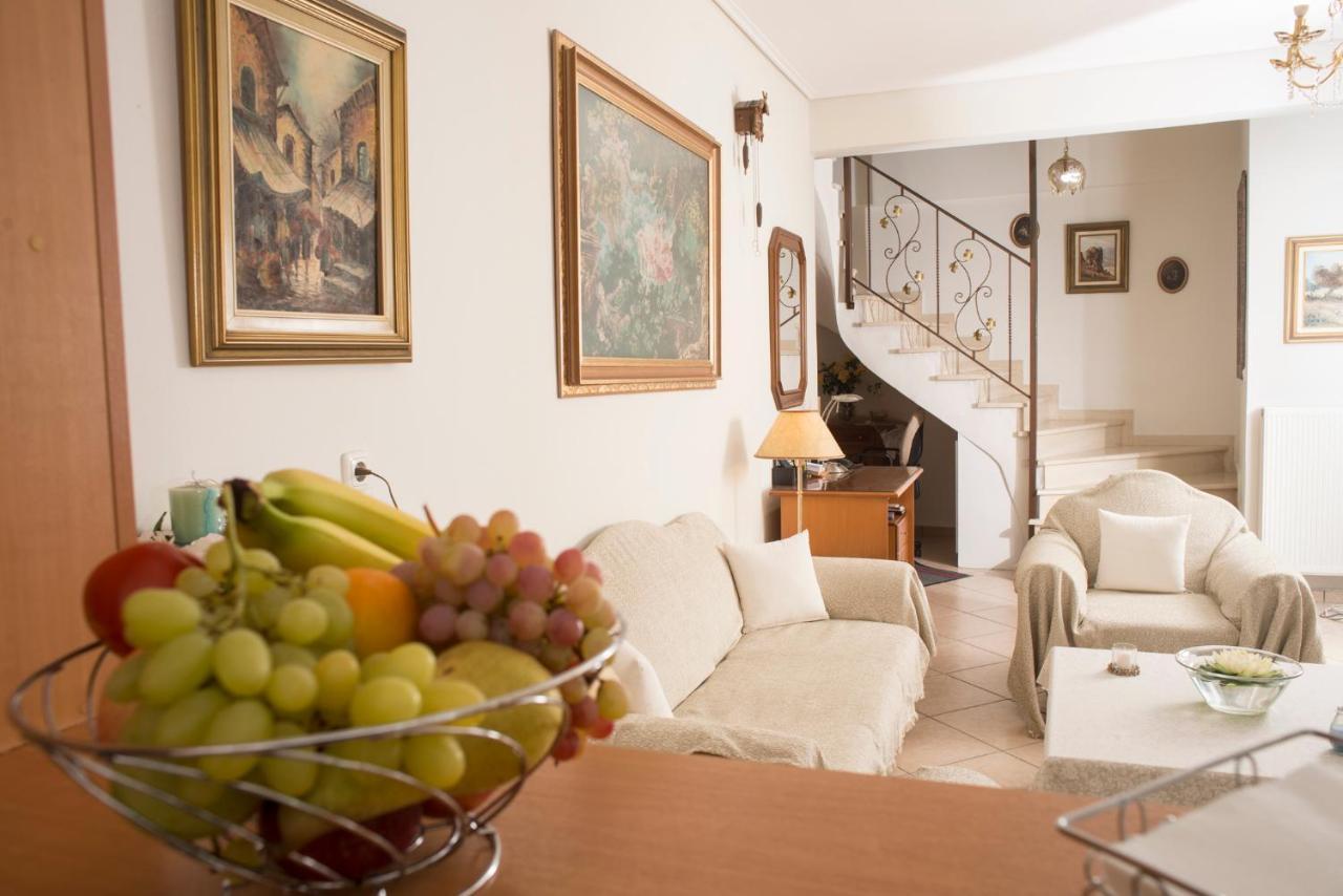Maisonette With Garden In The Heart Of The Historical Kalamata Center 외부 사진