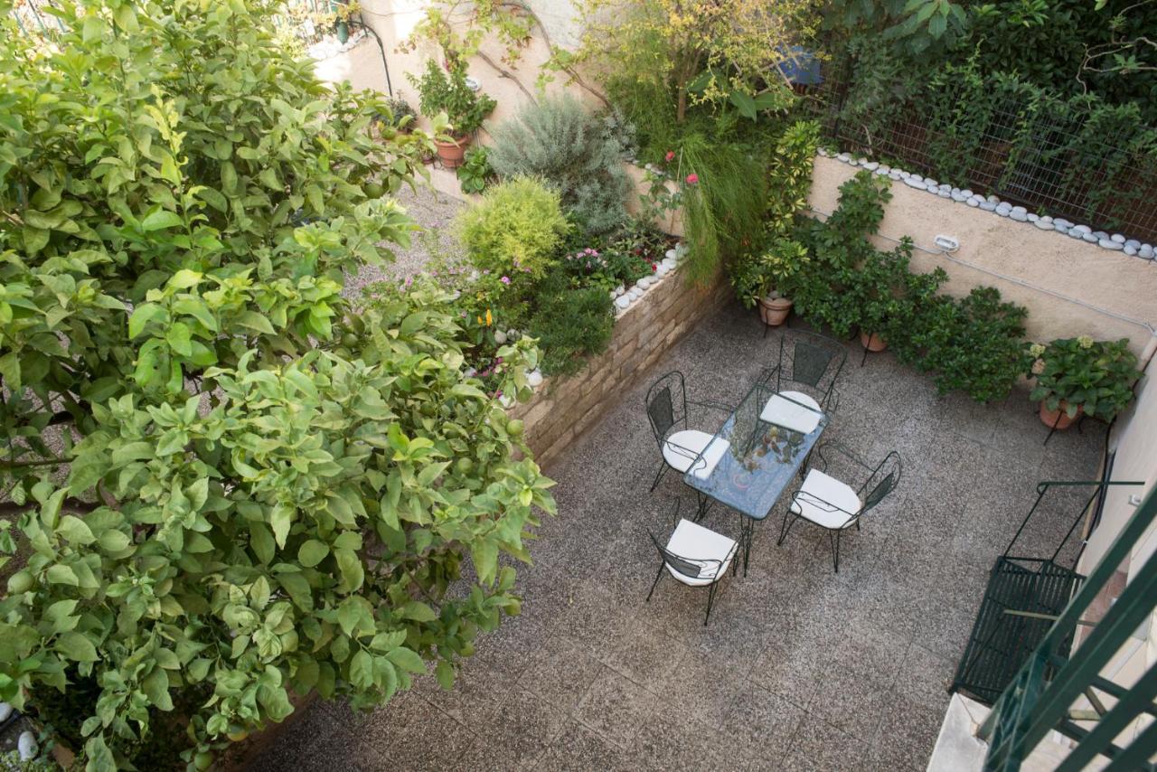 Maisonette With Garden In The Heart Of The Historical Kalamata Center 외부 사진